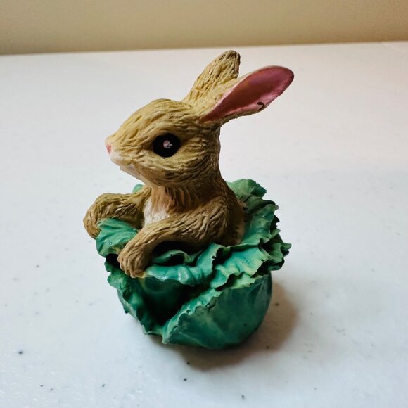 Small Bunny Figurine Easter decoration spring decor springtime tiered tray - Picture 4 of 9